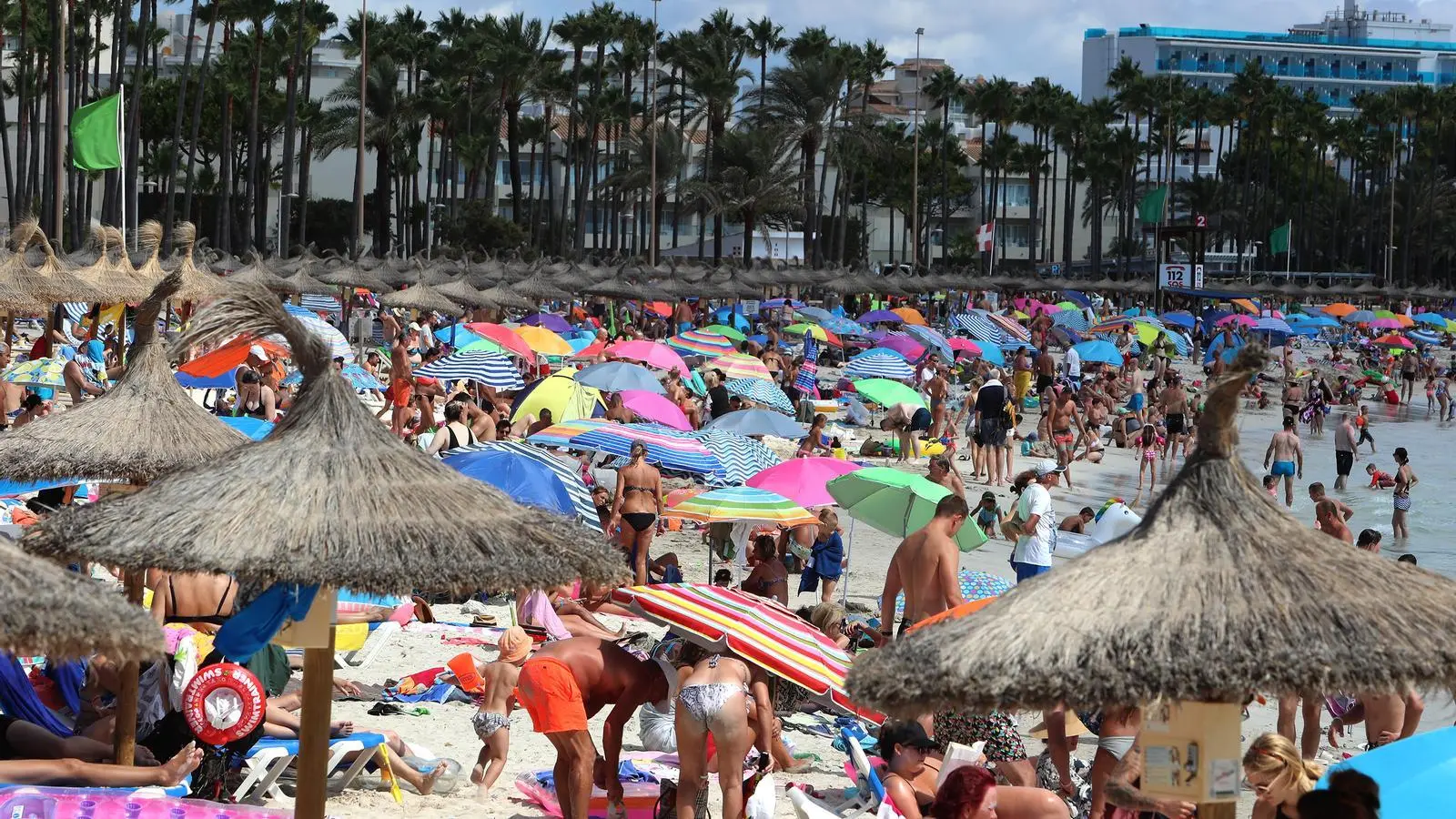 Turismo Masivo: Un Análisis Completo de sus Ventajas y Desventajas - Qué son los GCSE de turismo de masas turisme massiu - Qué son los GCSE de turismo de masas