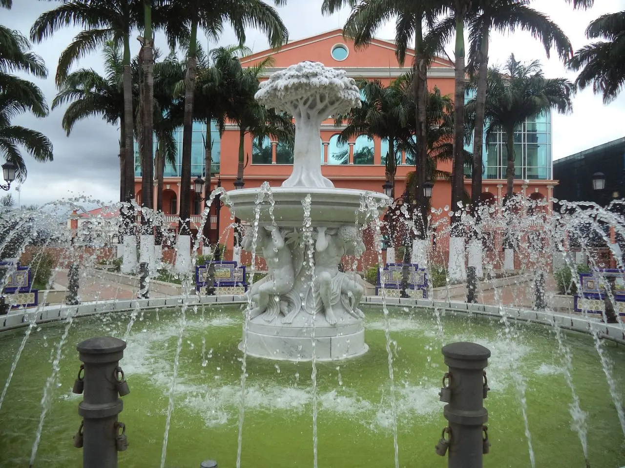 guinea ecuatorial turismo y atracciones - Qué tiene de especial Malabo