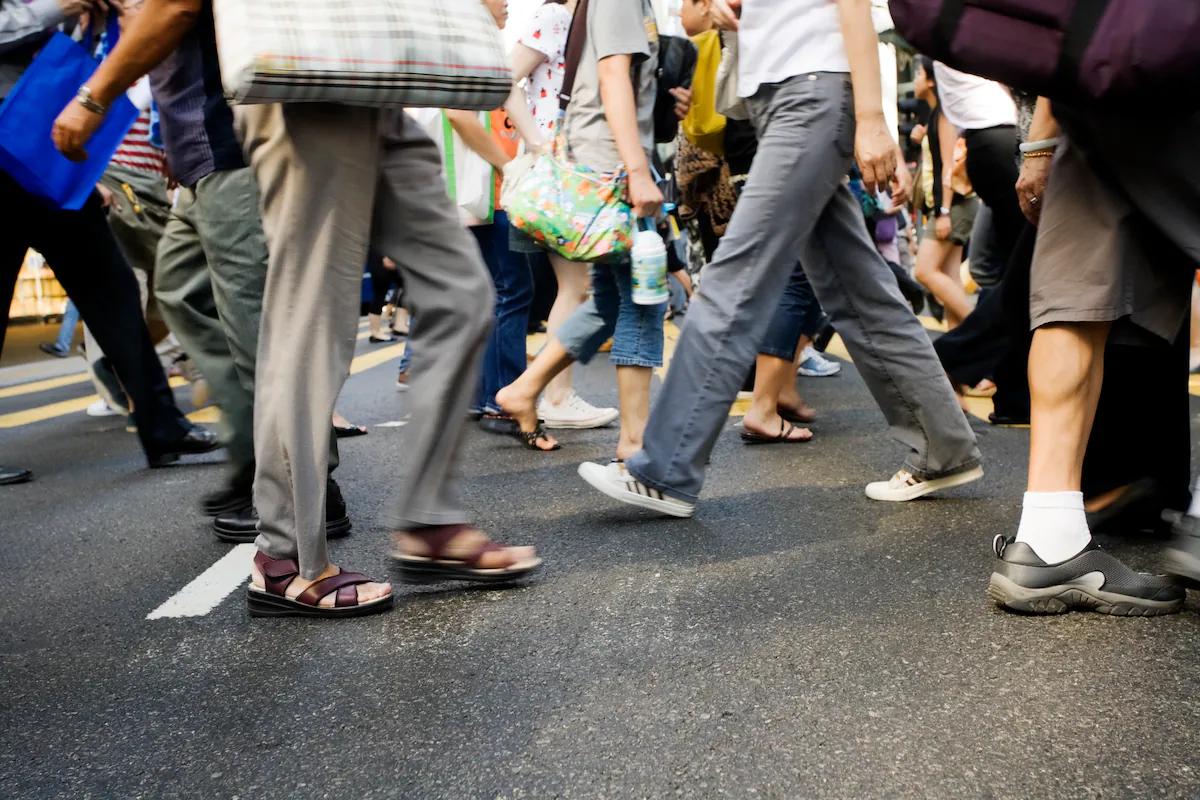 sandalias comodas para hacer turismo - Qué usar en vez de chanclas