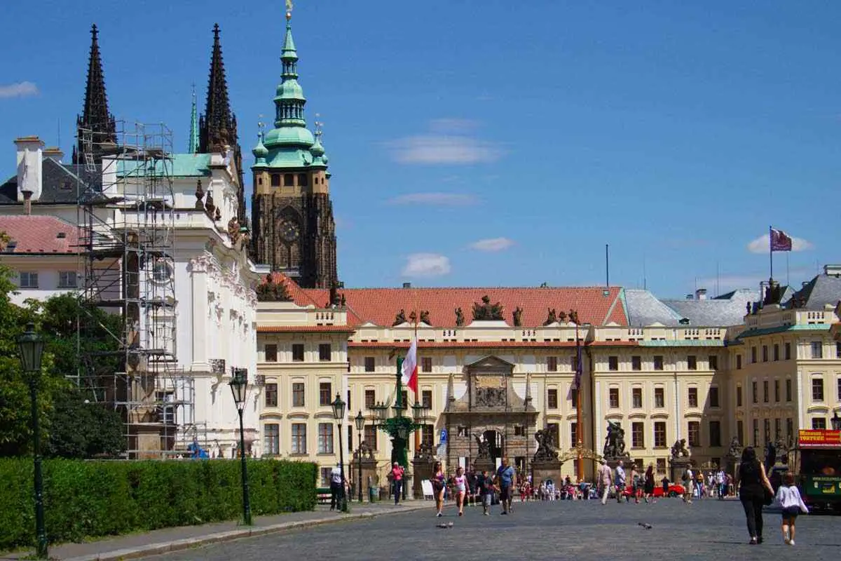 Castillo de Praga: Turismo en el Corazón de la Historia - Qué visitar en el Castillo de Praga castillo de praga turismo - Qué visitar en el Castillo de Praga
