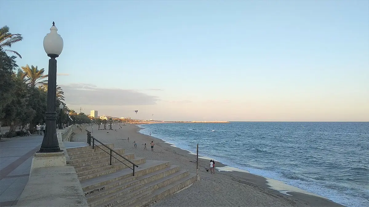 comarruga turismo - Qué zona es Comarruga