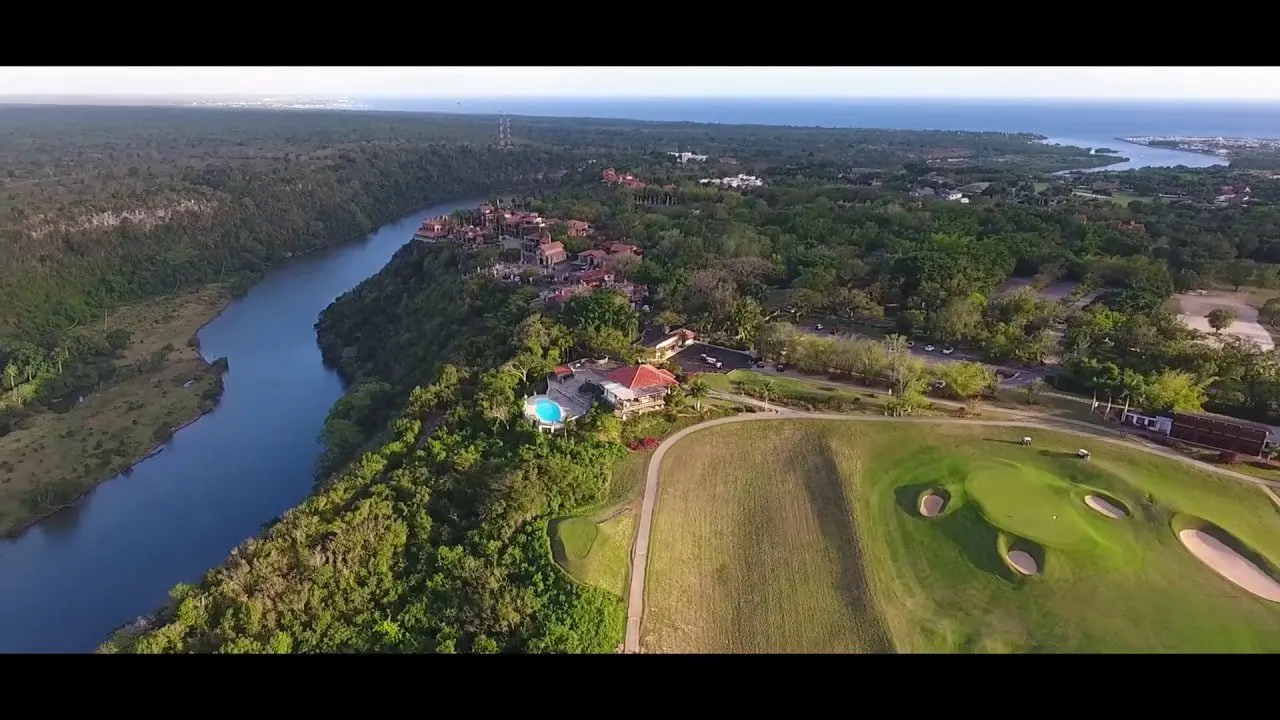Altos de Chavón: Guía Completa para Tu Visita a La Romana - Quién es el dueño de Altos de Chavón la romana turismo altos de chavon - Quién es el dueño de Altos de Chavón