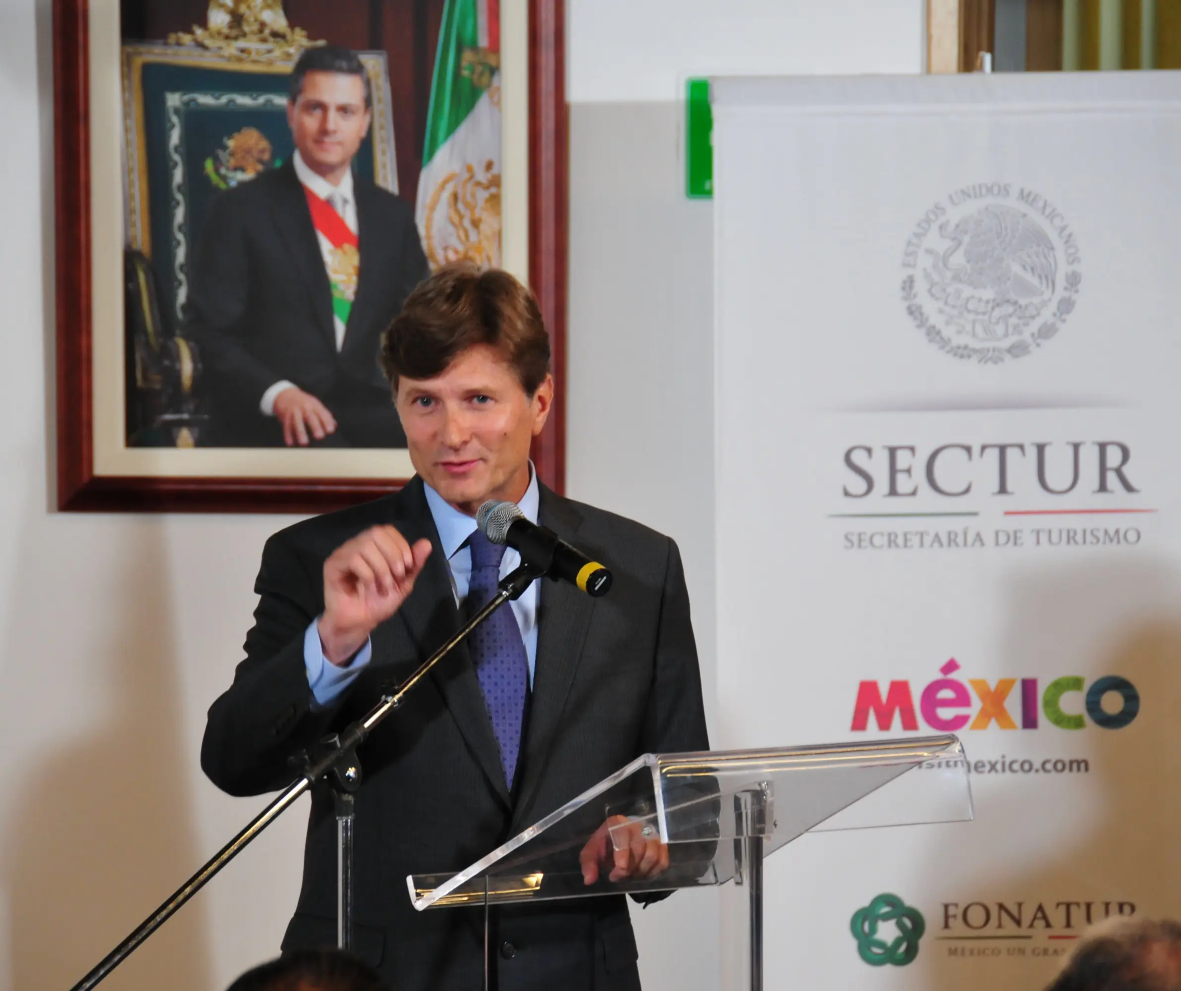 enrique de la madrid secretario de turismo - Quién es el papá de Hannah de la Madrid