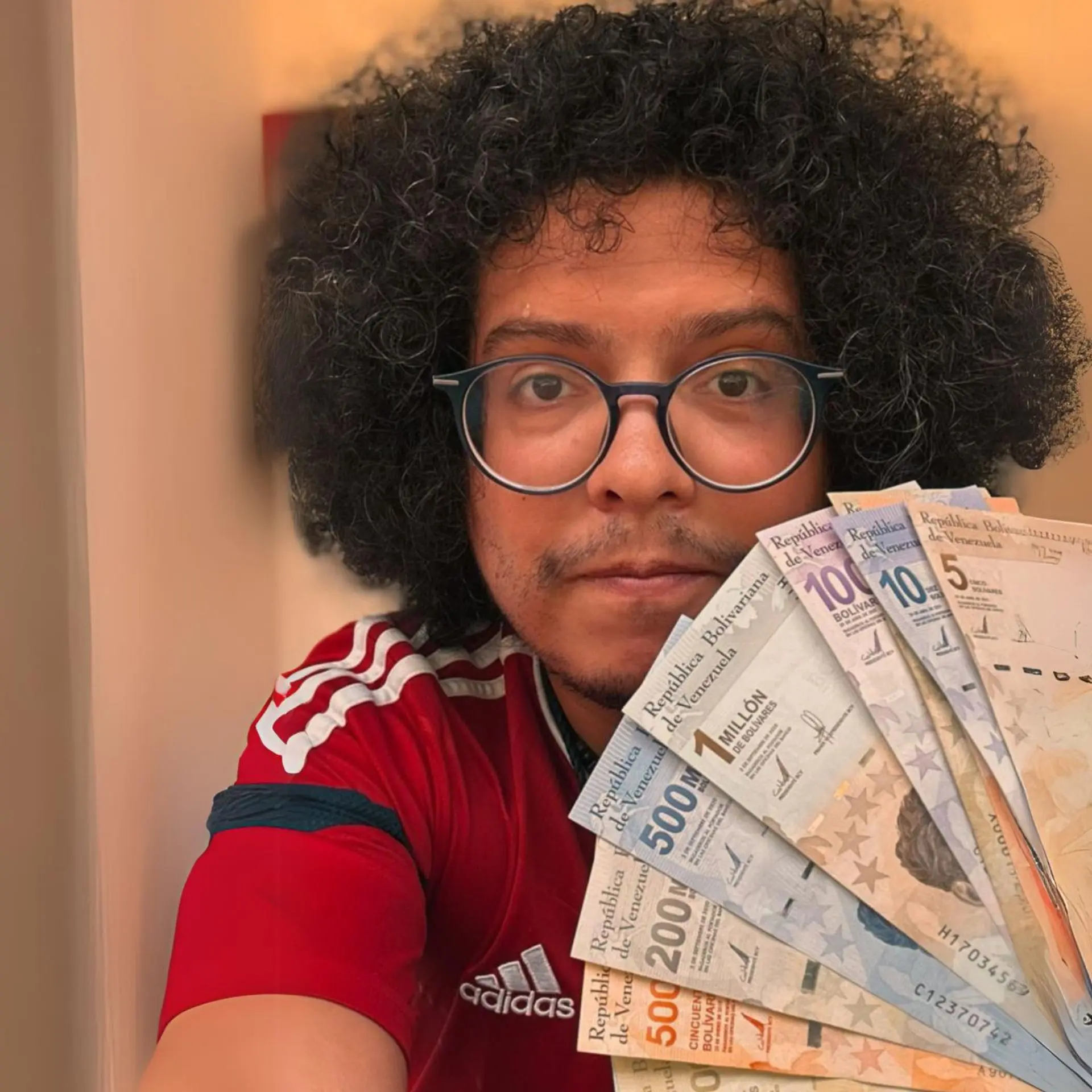 Dolarización en el Sector Turístico Venezolano: Un Análisis Completo - Venezuela utiliza el dólar estadounidense dolarizacion en venezuela del sector turismo - Venezuela utiliza el dólar estadounidense