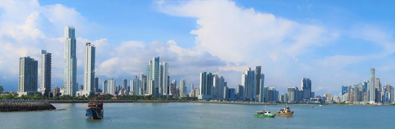 negative things of turism in panama - What are the challenges of Panama