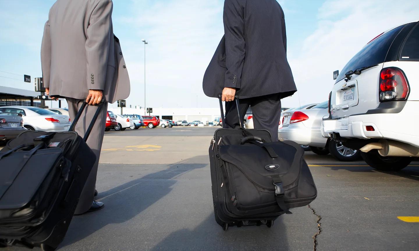 turism rent a car - What is usually the cheapest car rental
