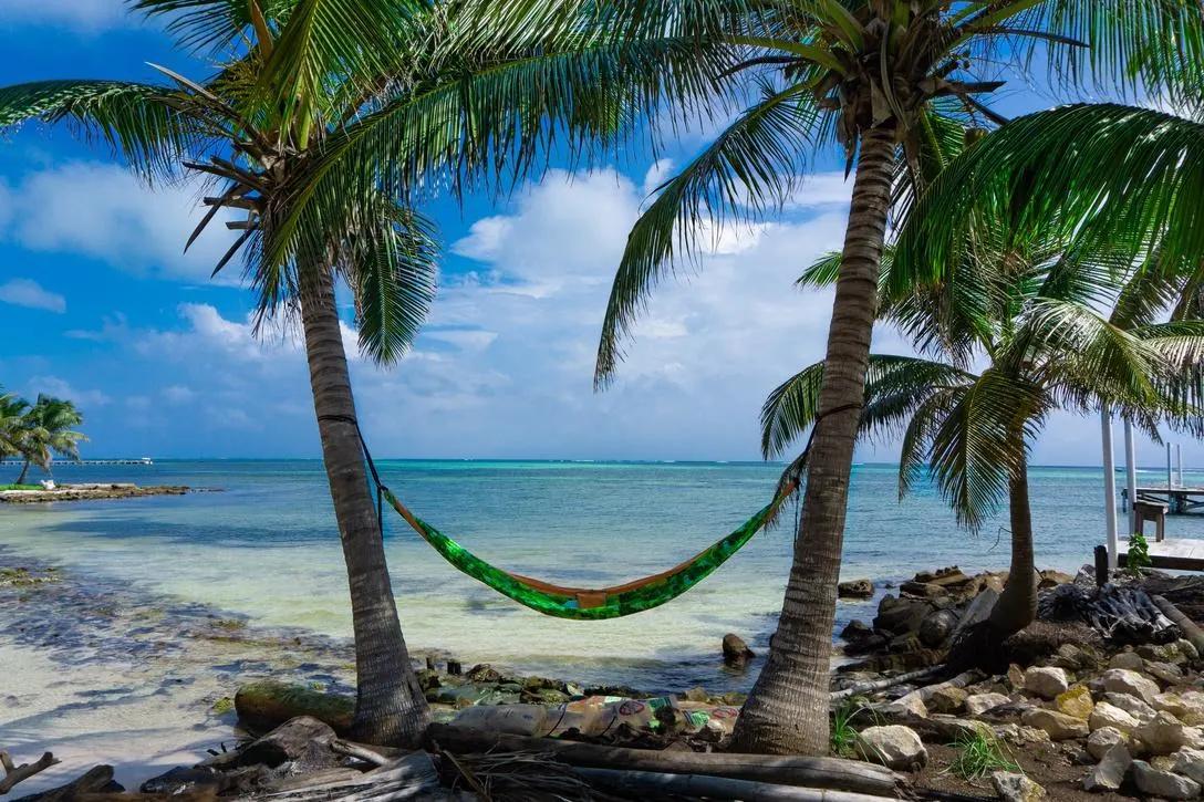 turism in belize - Where do most Americans go in Belize